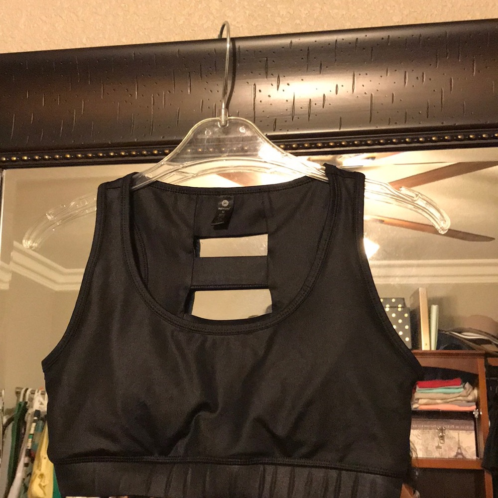 Sports bra